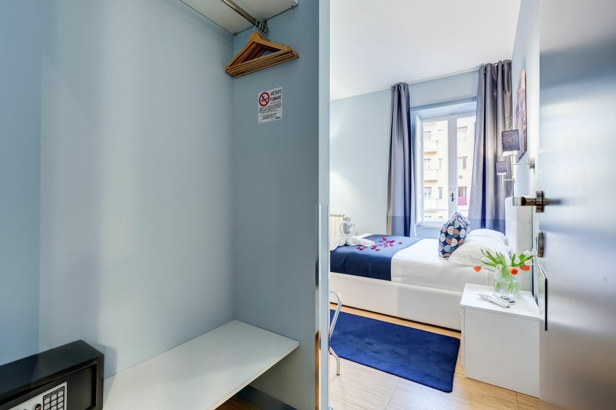 Easy Budget Colosseo Roma Ngoại thất bức ảnh