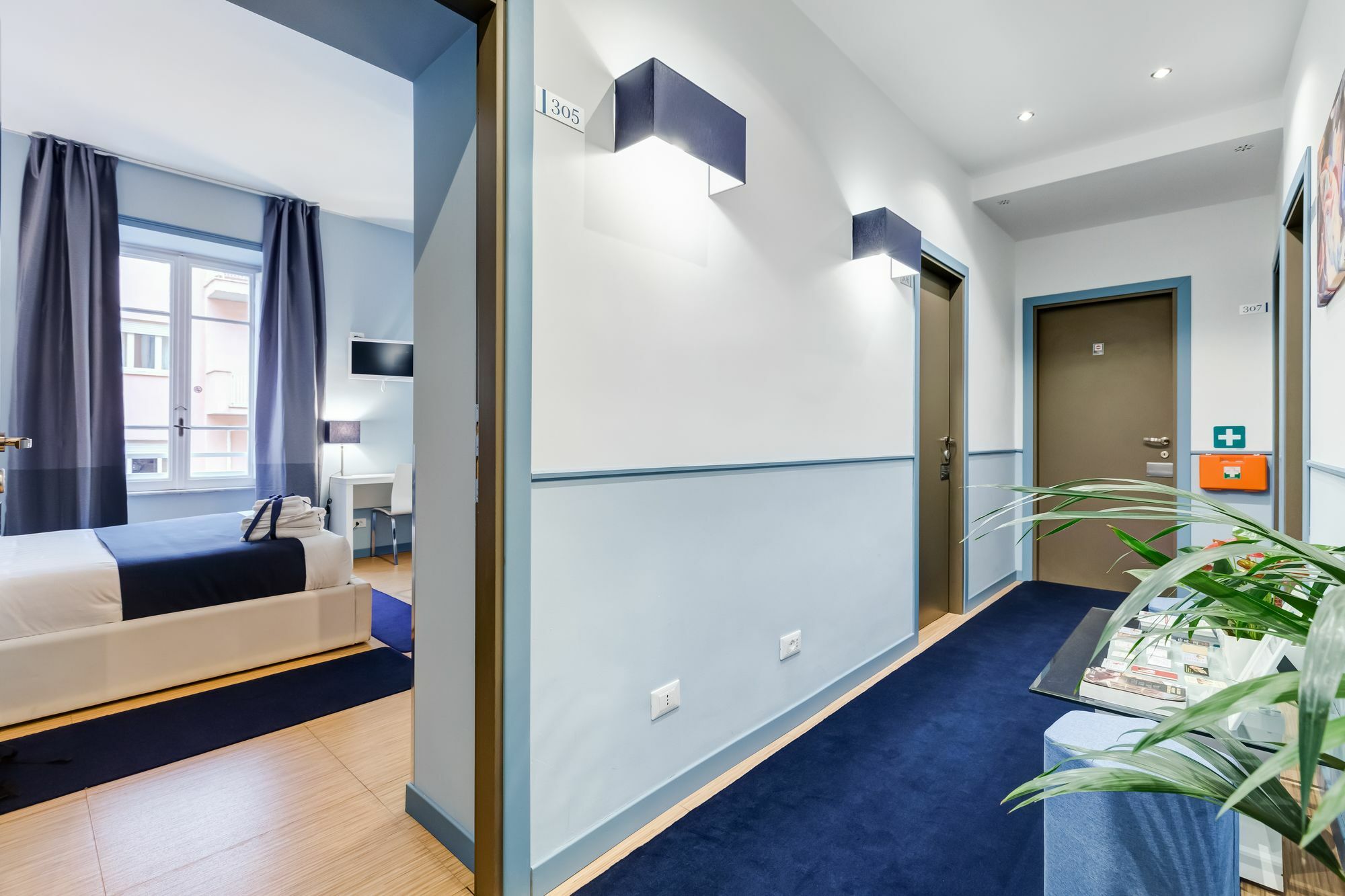 Easy Budget Colosseo Roma Ngoại thất bức ảnh
